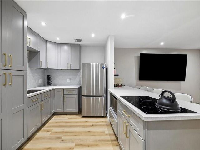 7402 Alabonson Road 202, Houston, TX 77088