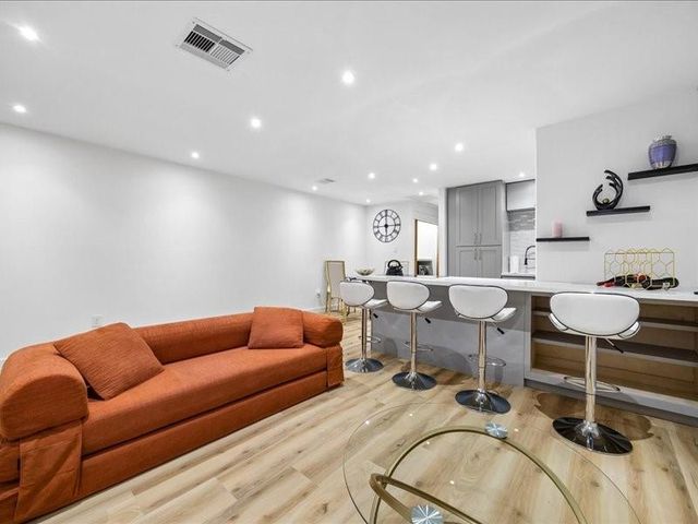 7402 Alabonson Road 202, Houston, TX 77088