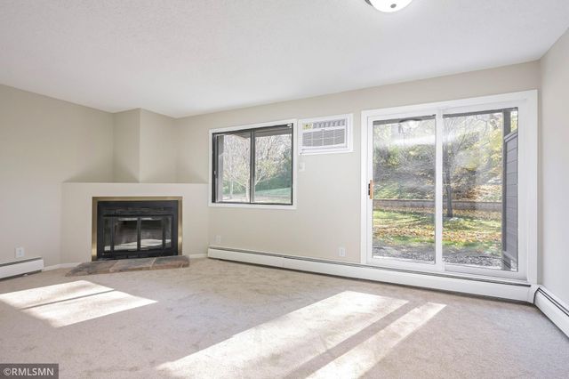 7501 W 101st Street 112, Bloomington, MN 55438