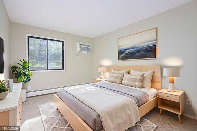 7501 W 101st Street 112, Bloomington, MN 55438