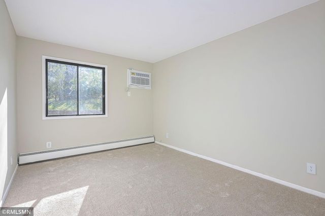 7501 W 101st Street 112, Bloomington, MN 55438