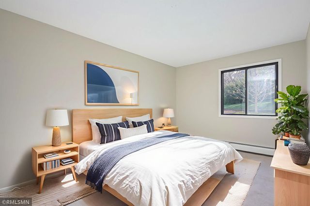 7501 W 101st Street 112, Bloomington, MN 55438