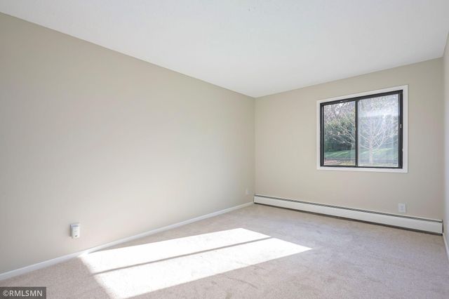 7501 W 101st Street 112, Bloomington, MN 55438