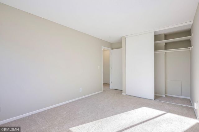 7501 W 101st Street 112, Bloomington, MN 55438