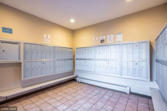 7501 W 101st Street 112, Bloomington, MN 55438