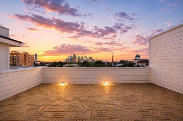 1110 Peden Street B, Houston, TX 77006