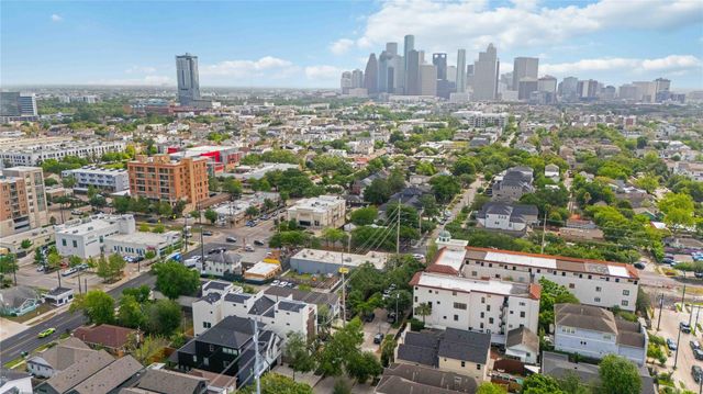 1110 Peden Street B, Houston, TX 77006