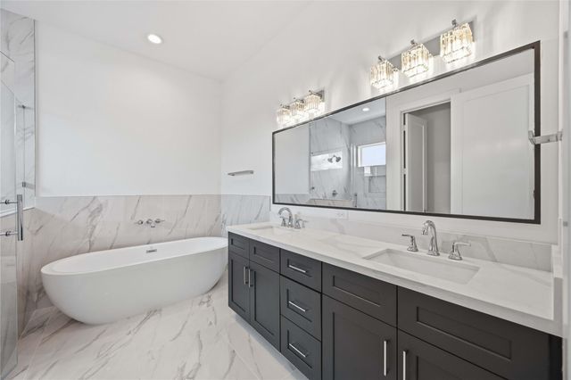 1110 Peden Street B, Houston, TX 77006