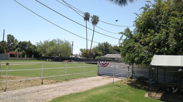 4410 W BANFF Lane, Glendale, AZ 85306