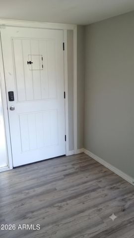 4410 W BANFF Lane, Glendale, AZ 85306