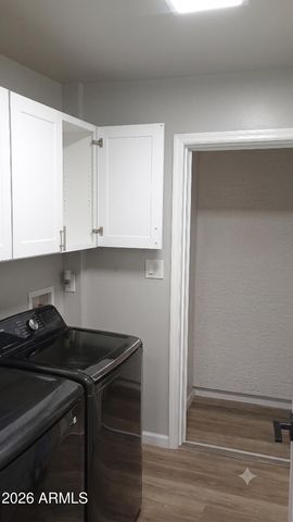 4410 W BANFF Lane, Glendale, AZ 85306