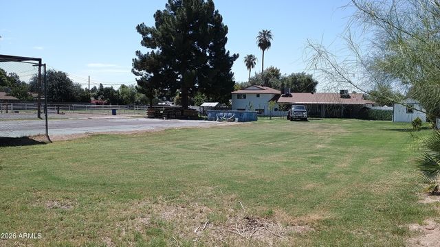4410 W BANFF Lane, Glendale, AZ 85306