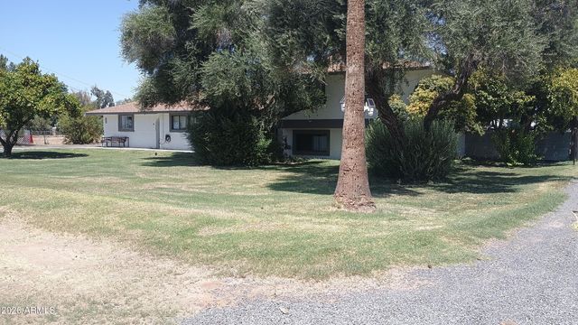 4410 W BANFF Lane, Glendale, AZ 85306