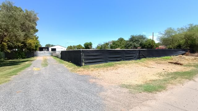 4410 W BANFF Lane, Glendale, AZ 85306