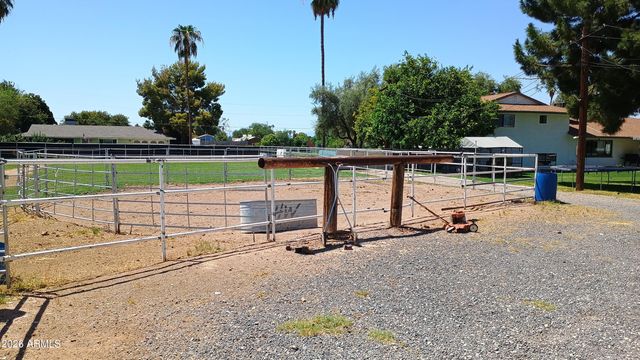 4410 W BANFF Lane, Glendale, AZ 85306