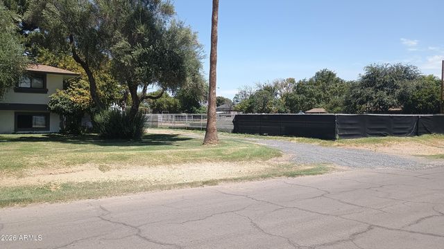 4410 W BANFF Lane, Glendale, AZ 85306