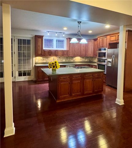 98 South Union Street, Rochester, NY 14607