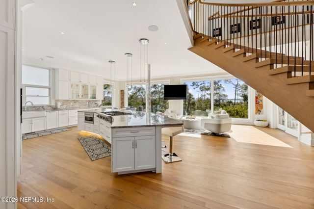 135 LONG POINT Drive, Fernandina Beach, FL 32034