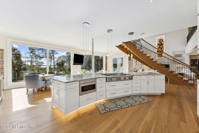 135 LONG POINT Drive, Fernandina Beach, FL 32034