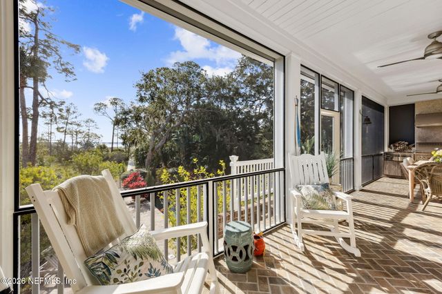 135 LONG POINT Drive, Fernandina Beach, FL 32034