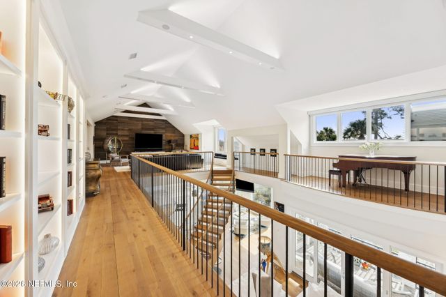 135 LONG POINT Drive, Fernandina Beach, FL 32034