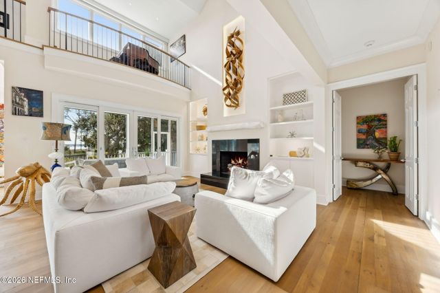 135 LONG POINT Drive, Fernandina Beach, FL 32034