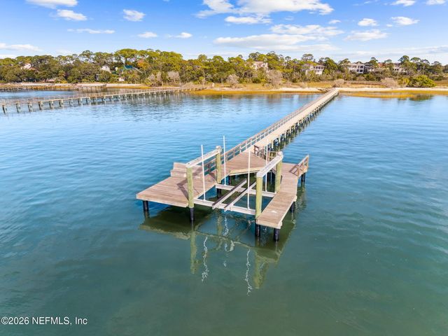 135 LONG POINT Drive, Fernandina Beach, FL 32034
