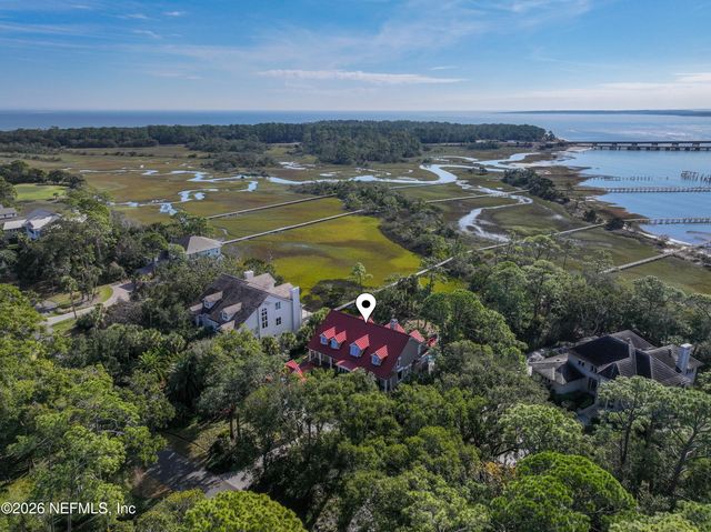 135 LONG POINT Drive, Fernandina Beach, FL 32034