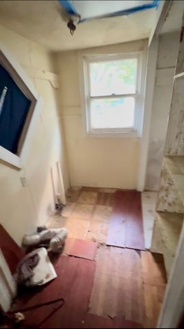 924 Sunnside Avenue, Cockrell Hill, TX 75211