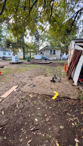 924 Sunnside Avenue, Cockrell Hill, TX 75211