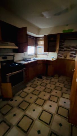 924 Sunnside Avenue, Cockrell Hill, TX 75211