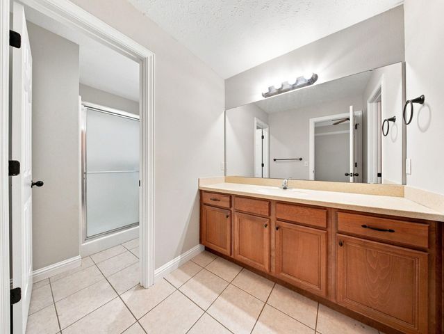 405 E Whitethorn Drive, Republic, MO 65738