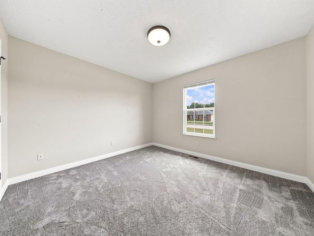 405 E Whitethorn Drive, Republic, MO 65738