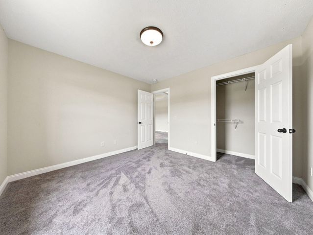 405 E Whitethorn Drive, Republic, MO 65738