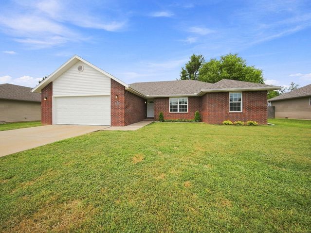 405 E Whitethorn Drive, Republic, MO 65738