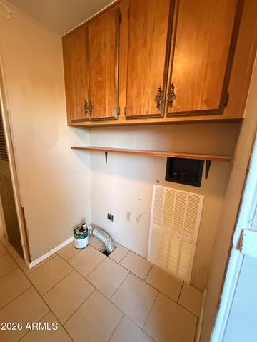5745 W MARYLAND Avenue 52, Glendale, AZ 85301