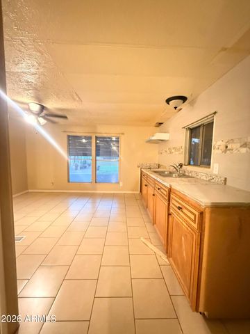 5745 W MARYLAND Avenue 52, Glendale, AZ 85301