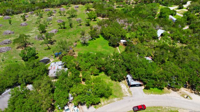 708 ROYAL OAK DR, Canyon Lake, TX 78133