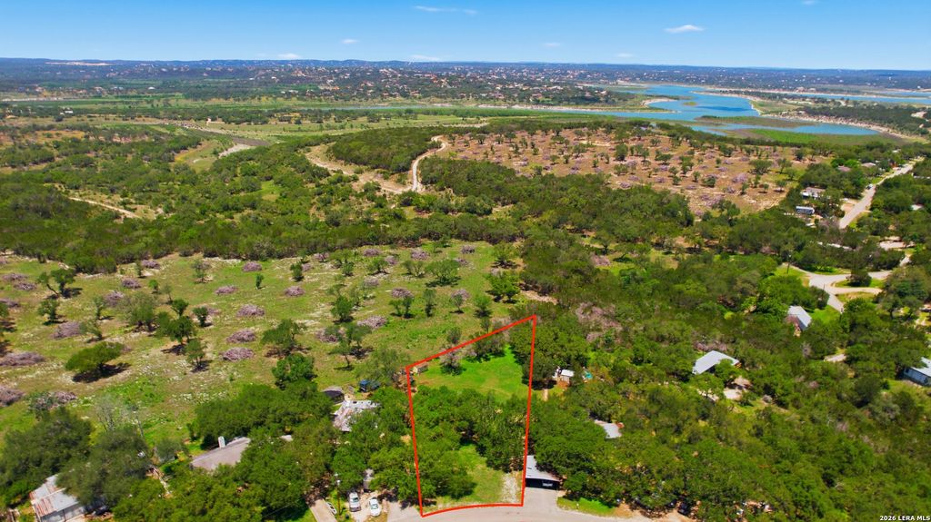 708 ROYAL OAK DR, Canyon Lake, TX 78133