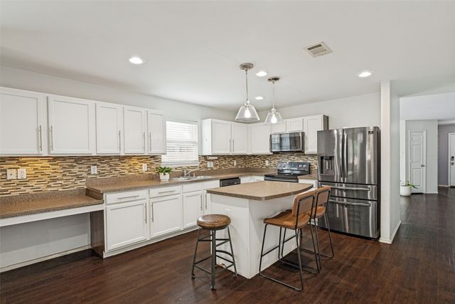 2500 Navasota Drive, Little Elm, TX 75068