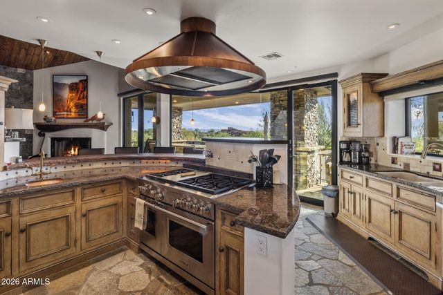 39449 N 105TH Street, Scottsdale, AZ 85262