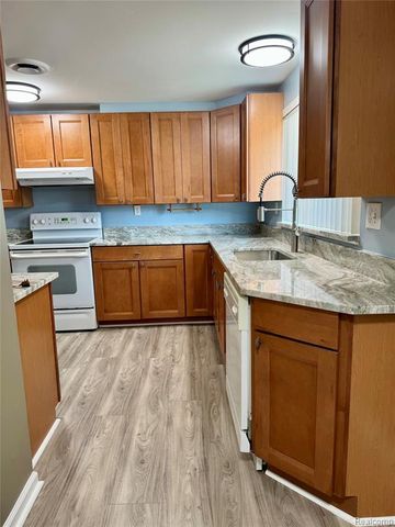 308 N Rochester Road, Clawson, MI 48017
