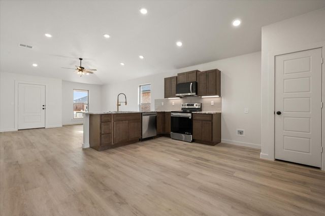 13828 Gary Avenue, Lubbock, TX 79423