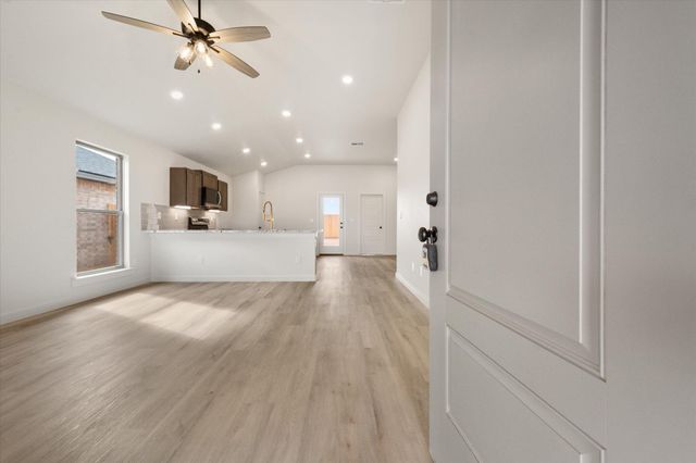 13828 Gary Avenue, Lubbock, TX 79423