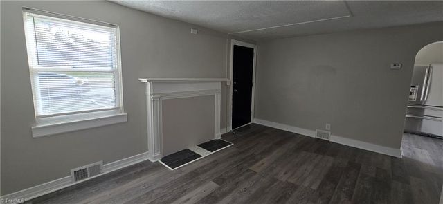 2912 Woodleigh Street 3, Winston-salem, NC 27127