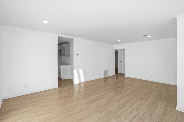 5 Oak Lane, Park Forest, IL 60466