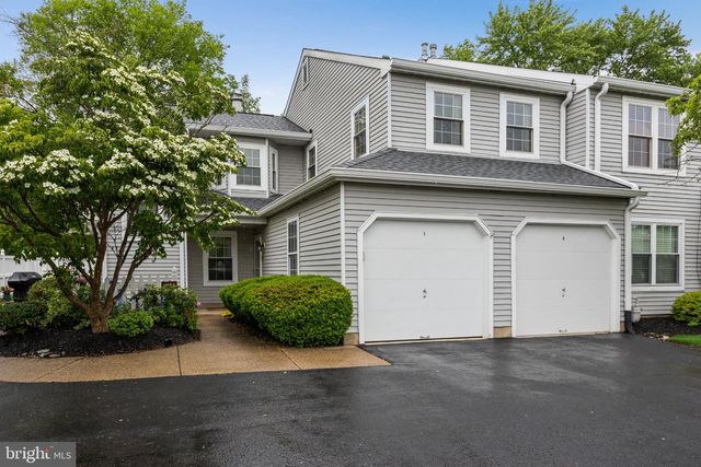 679-A ROSE HOLLOW DR, Yardley, PA 19067