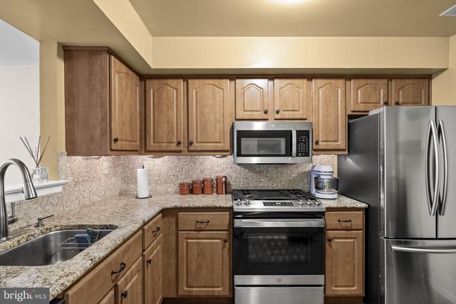 679-A ROSE HOLLOW DR, Yardley, PA 19067