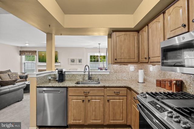 679-A ROSE HOLLOW DR, Yardley, PA 19067