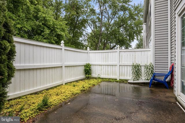 679-A ROSE HOLLOW DR, Yardley, PA 19067